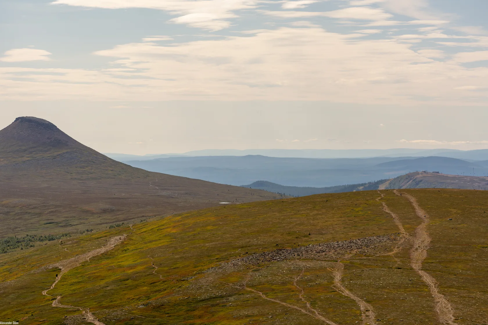 Städjan and the mountain landscape seen from Nipfjället